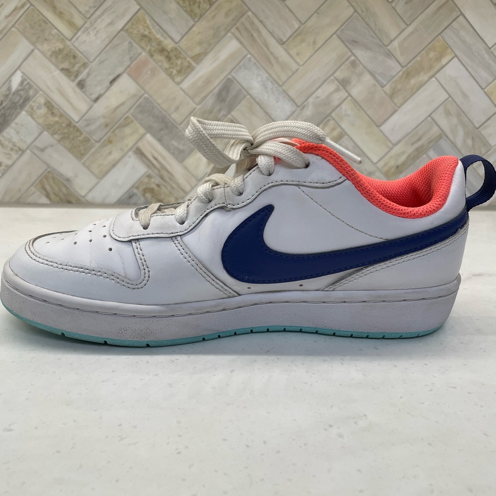 Nike Court Borough Low 2